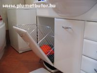 Fürdőszoba bútorok: fehér fürdőszoba szekrény